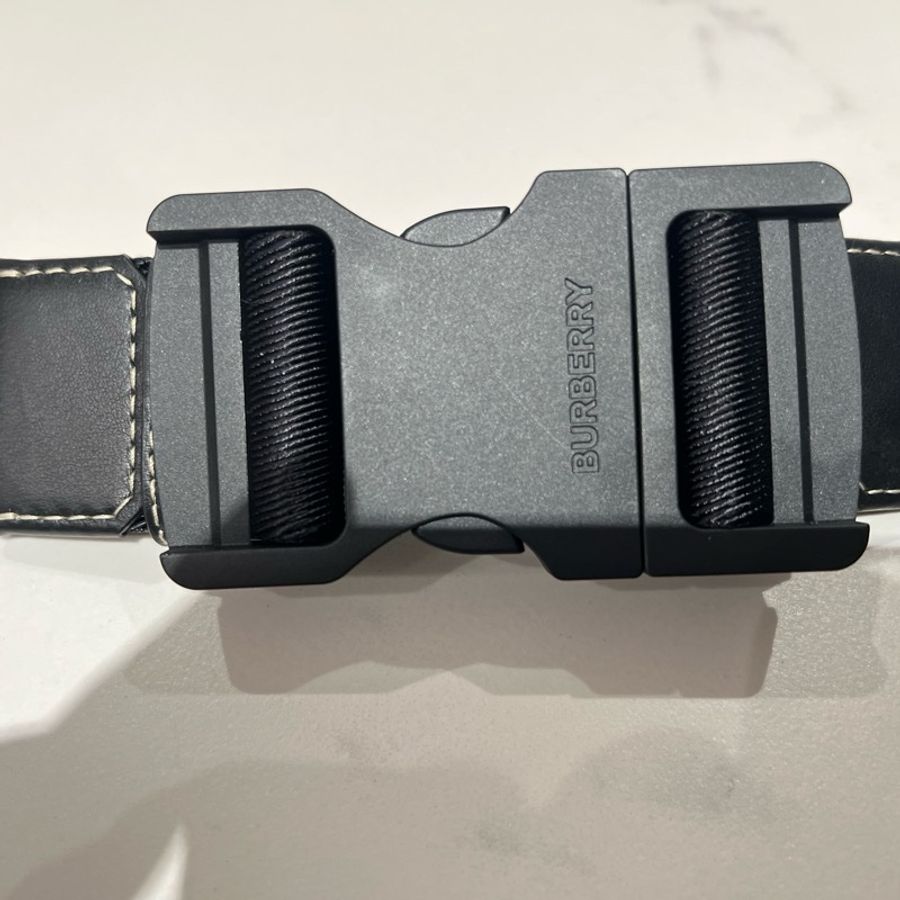 Burberry Cason胸包/腰包(閒置品近全新)-16