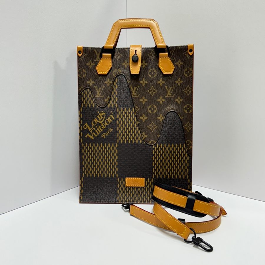 (極新! 超稀有) LV Nigo聯名 超帥限量款 手提托特+斜背包-1