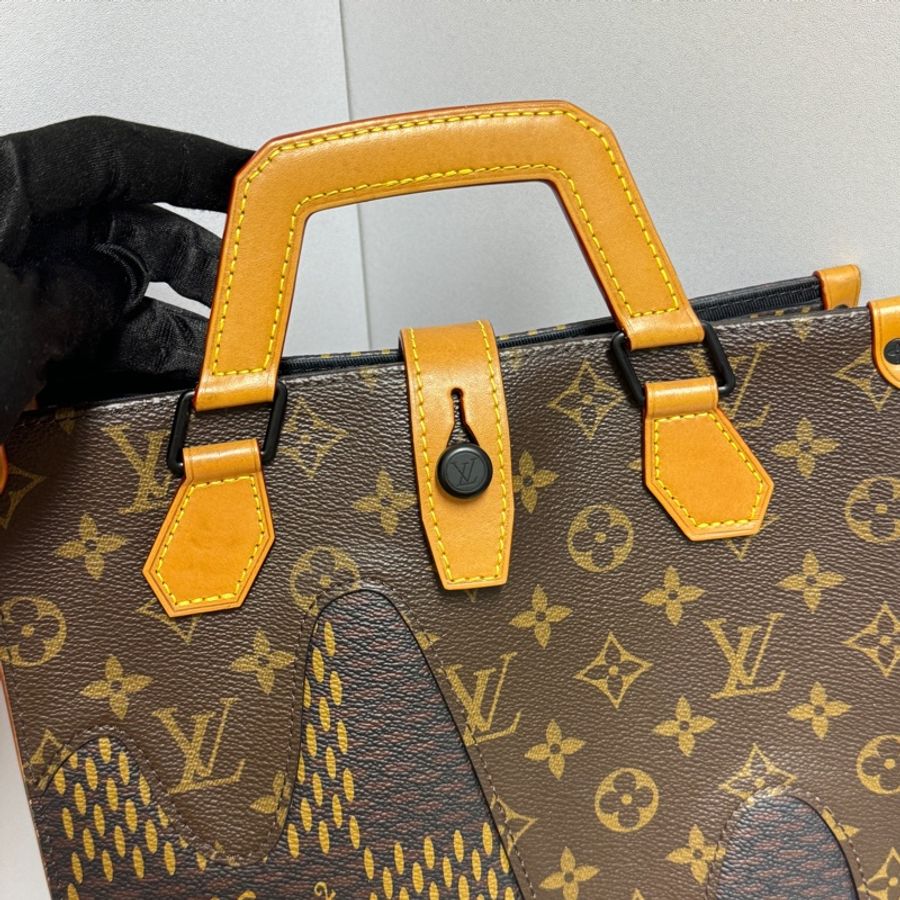 (極新! 超稀有) LV Nigo聯名 超帥限量款 手提托特+斜背包-9