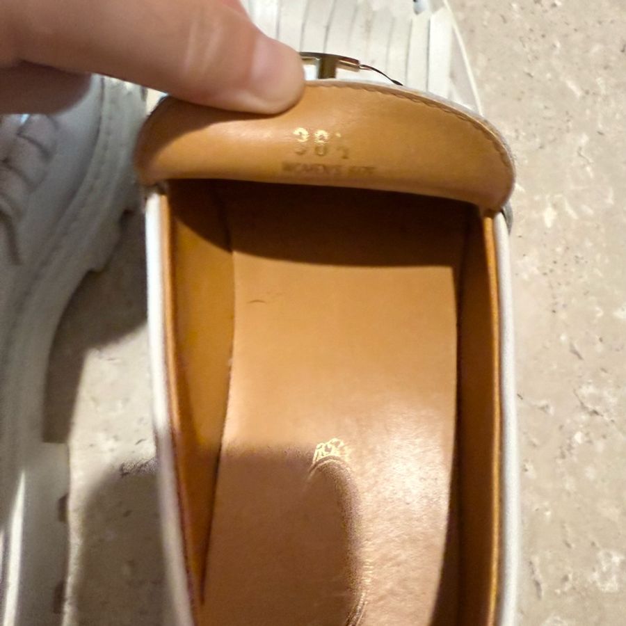 Tod’s loafer 白色流蘇增高樂福鞋38.5-12