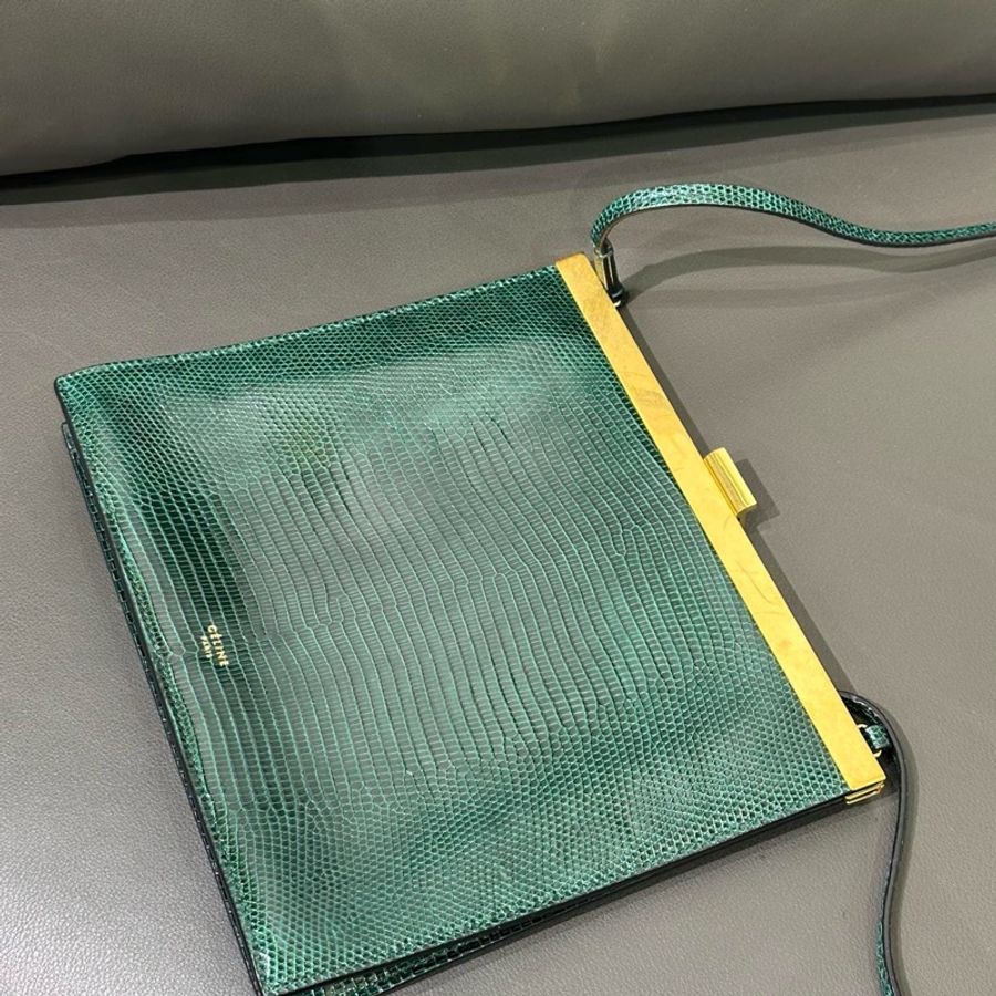 CELINE赛琳Clasp mini祖母绿蜥蜴皮夹子包-2