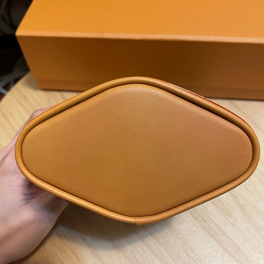 全新✨LV 經典老花小薯條包 Envelope Pouch-2
