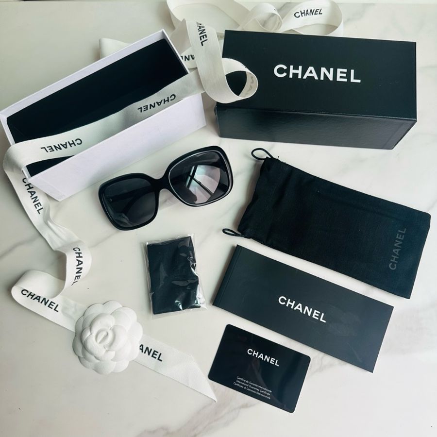 chanel 5171 超多明星雜誌推薦 經典白色蝴蝶結 黑色太陽眼鏡-12