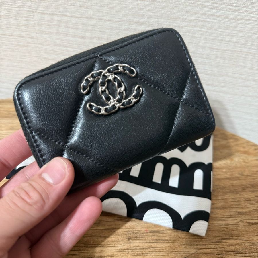 💎《香奈兒CHANEL》銀色金屬雙C LOGO-8