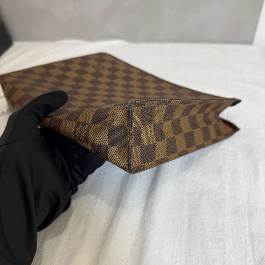 LV 紅皮 格子洗漱包-12