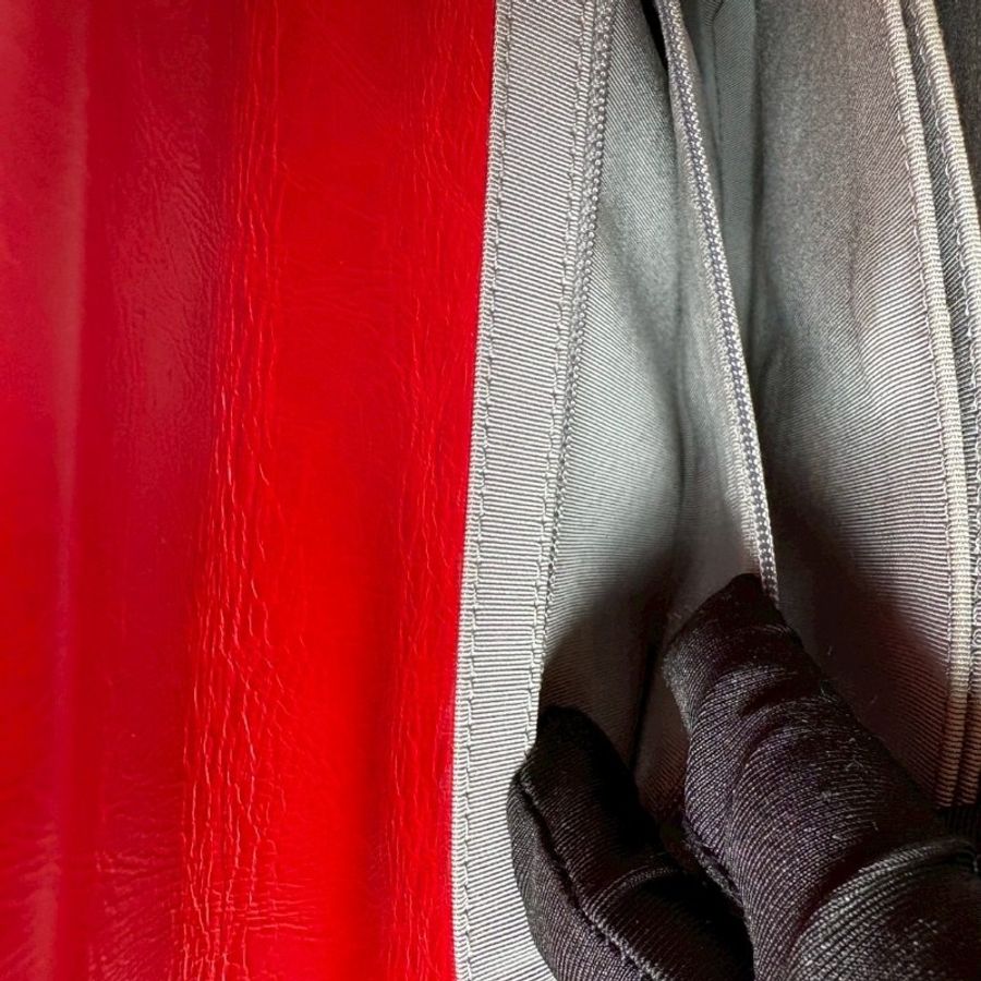 Chanel 霧銀鍊紅色皮革線型格 口蓋包-18