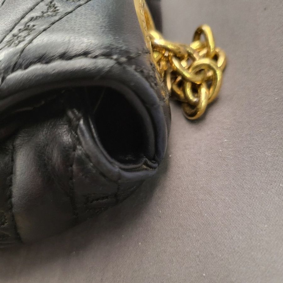 巴黎世家刺繡小羊皮翻蓋金扣斜揹／肩揹二用包-42