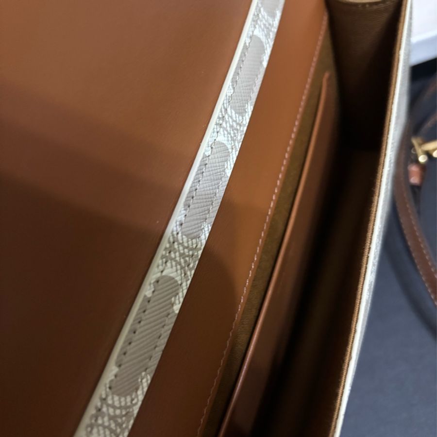 CELINE Multipochette Triomphe 標誌印花 雙背帶 腋下包 肩背包 斜背包 奶茶色-4