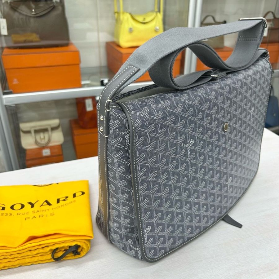 【近新閒置品】Goyard Capetien灰色翻蓋郵差包單肩側背斜挎包-2