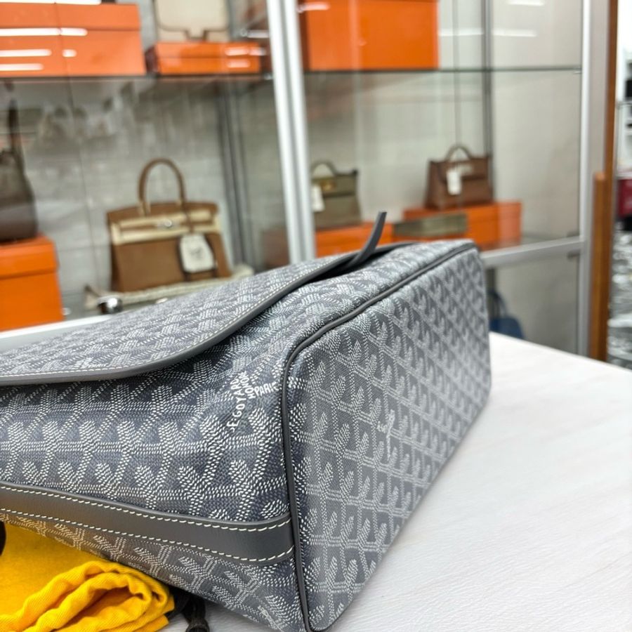 【近新閒置品】Goyard Capetien灰色翻蓋郵差包單肩側背斜挎包-5