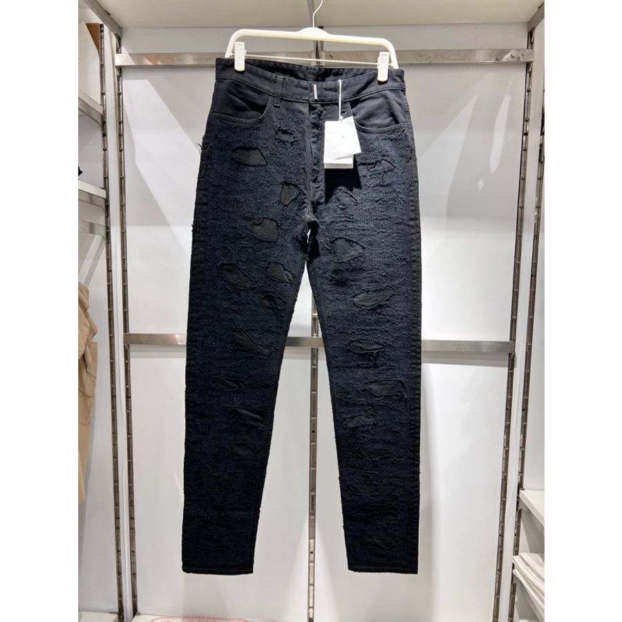 【Givenchy 黑色牛仔褲】|個性破壞工藝 x 極簡街頭-0