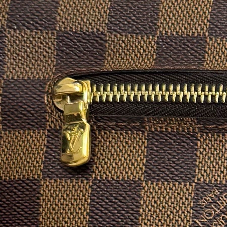 Louis Vuitton 鐵牌掀蓋GM肩背袋-18