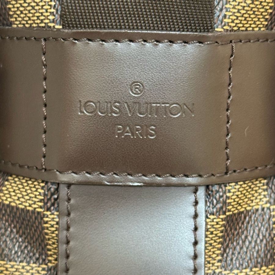 Louis Vuitton 棋盤上扣斜背包-27