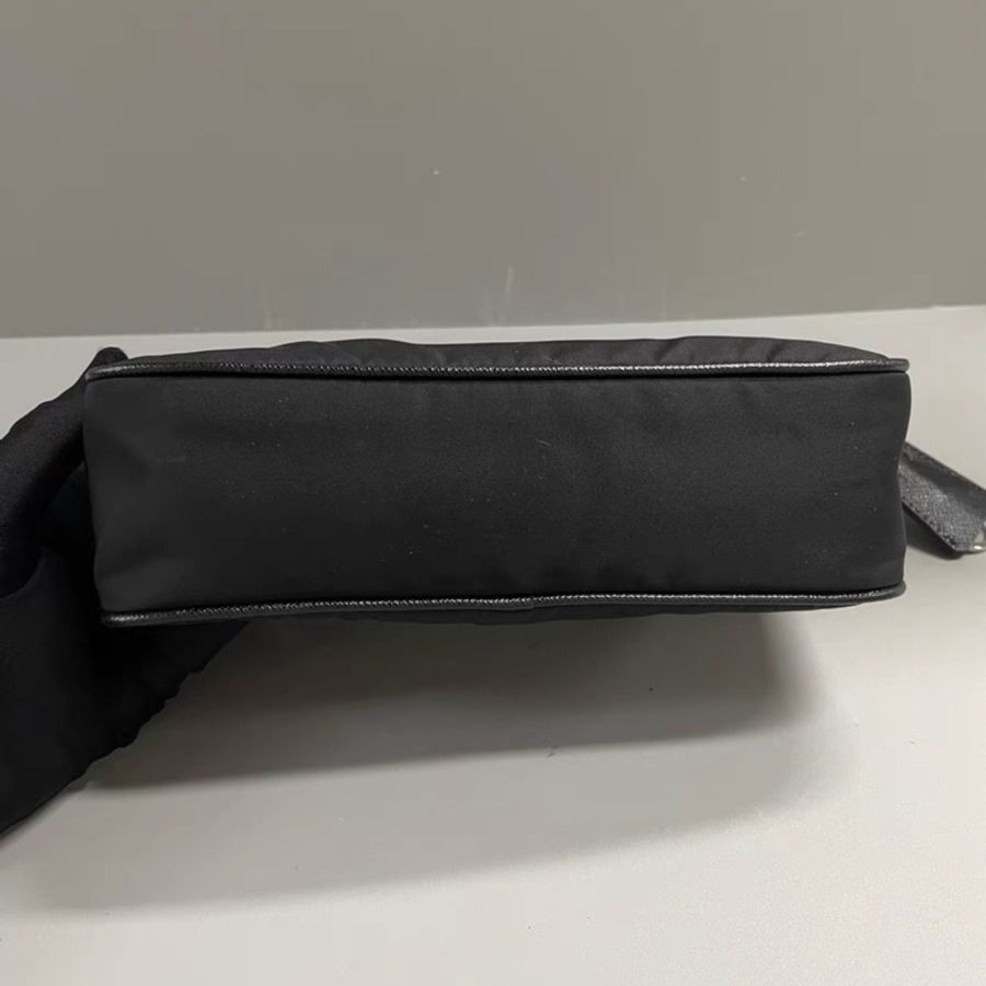 Prada hobo black-7