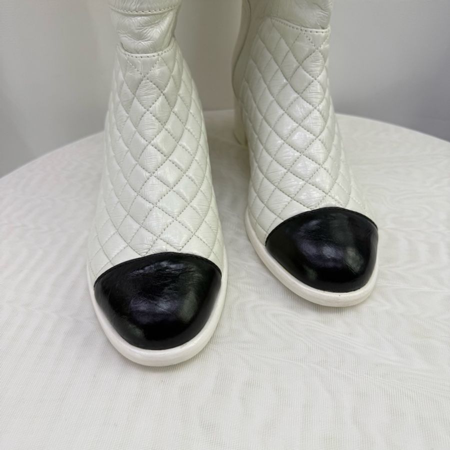 CHANEL Boots-1