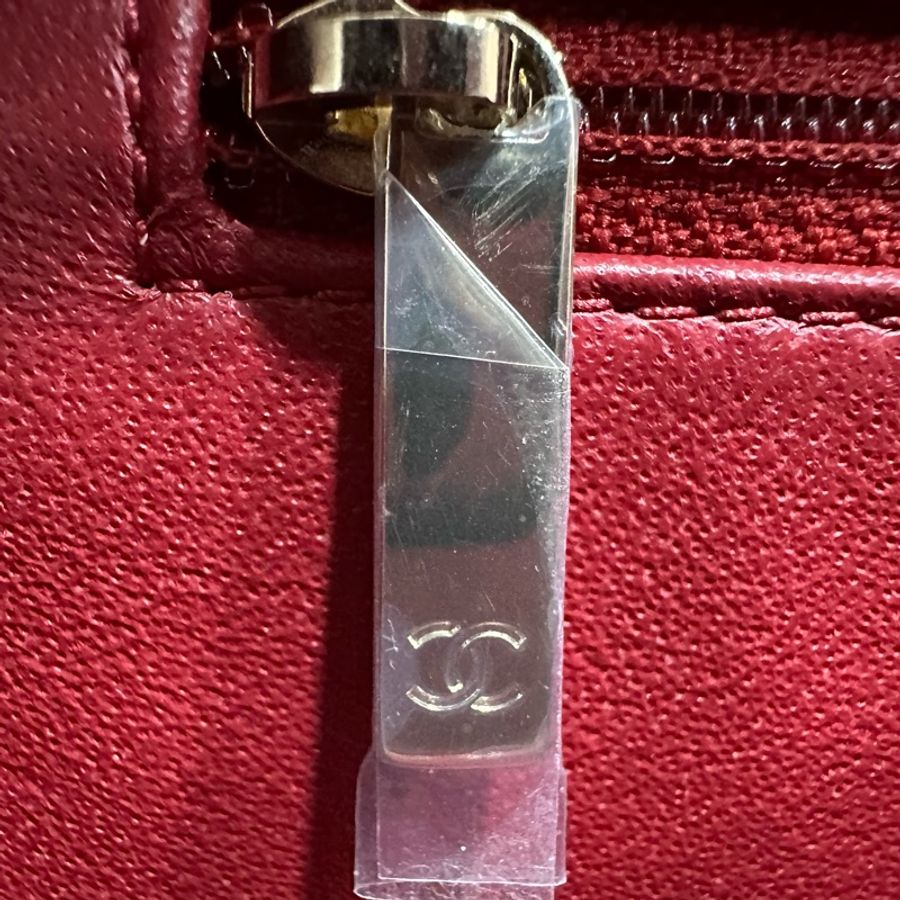 Chanel trendy cc 櫻桃紅色羊皮金鏈帶相機包 斜背包-26