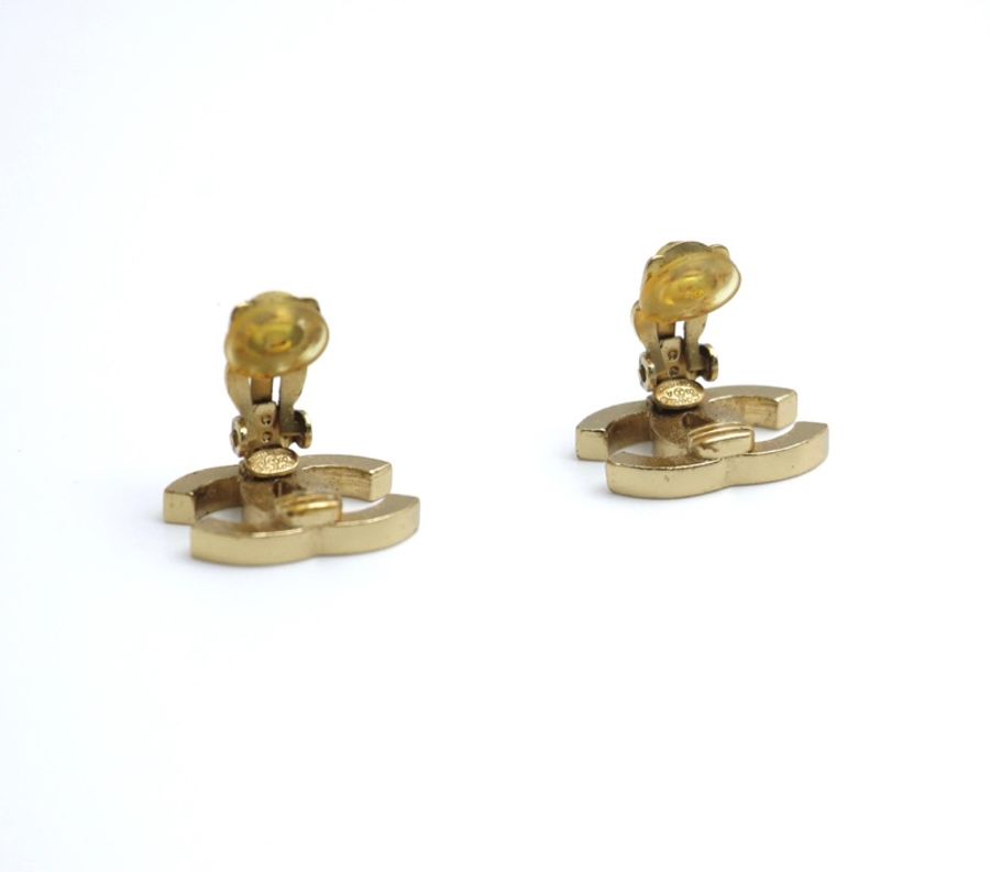 Chanel Vintage 03A琺瑯經典黑色cc耳環-8