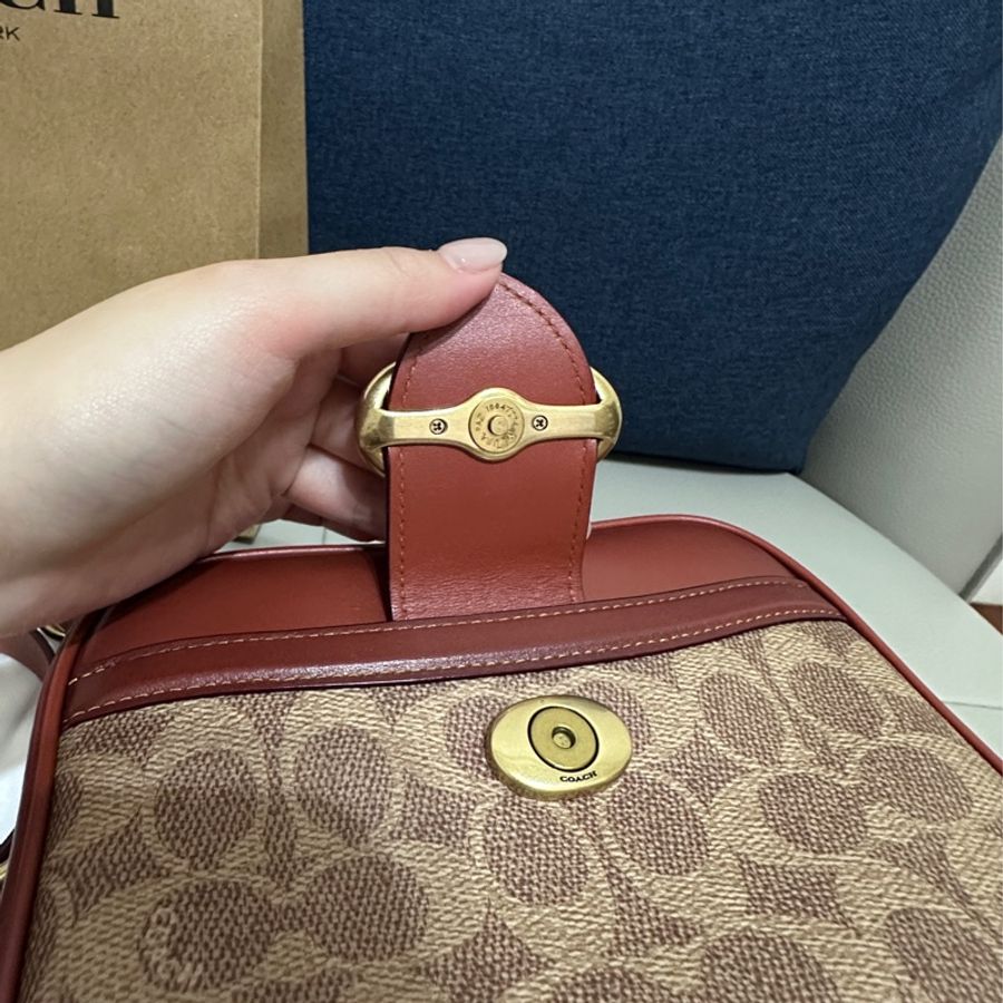 Coach 高端1941系列復古餐盒包-20