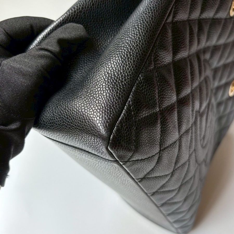 Chanel 金鍊黑荔枝皮 GST-6