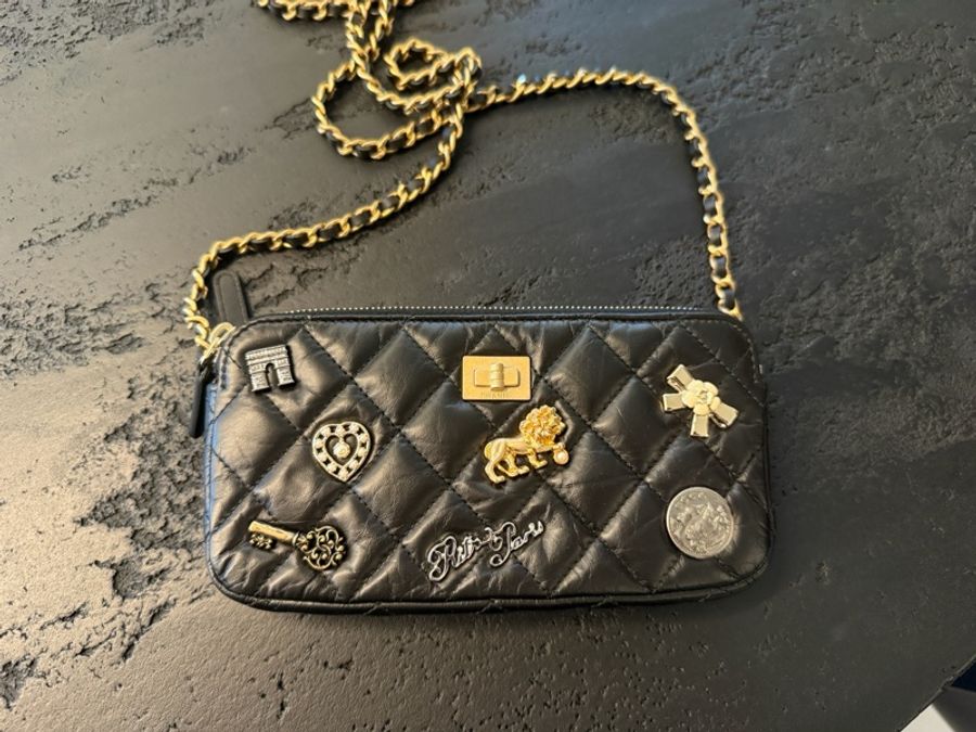 Chanel限定版徽章woc-0