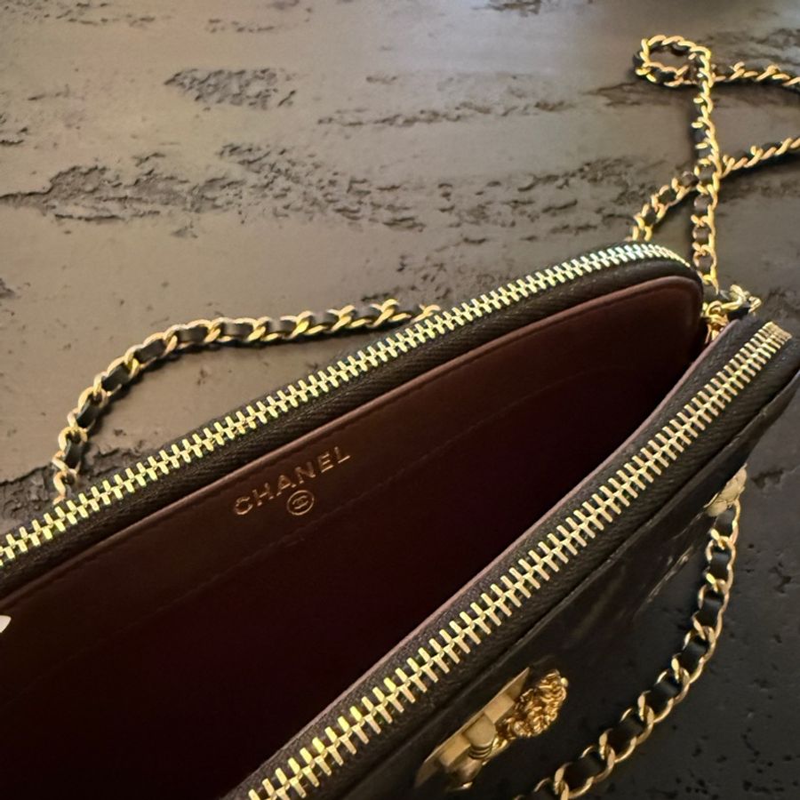 Chanel限定版徽章woc-4