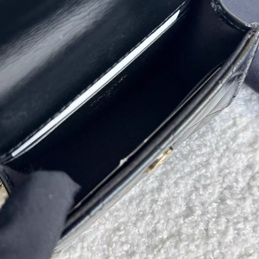 Chanel 24p黑金油蠟皮珍珠手柄小廢包mini woc 全新配件塵袋-3