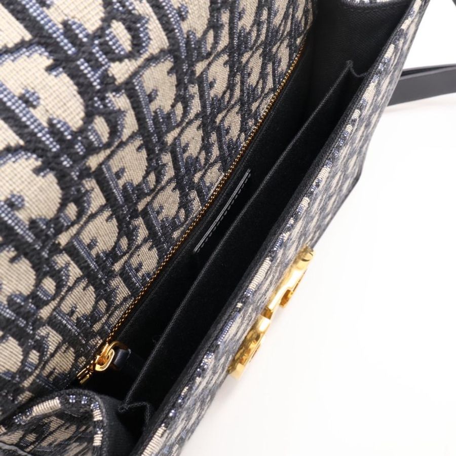 DIOR 30 Montaigne斜背包-3