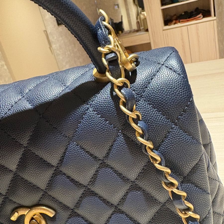 Chanel Coco Handle 深藍金扣 中尺寸-3