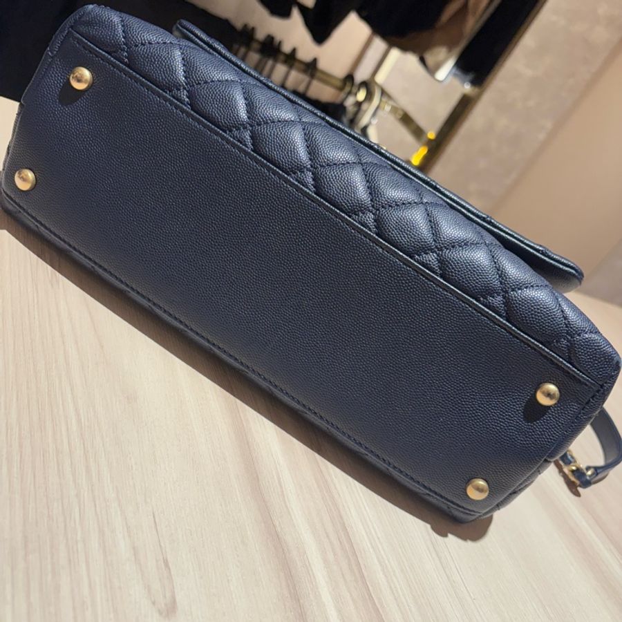 Chanel Coco Handle 深藍金扣 中尺寸-7