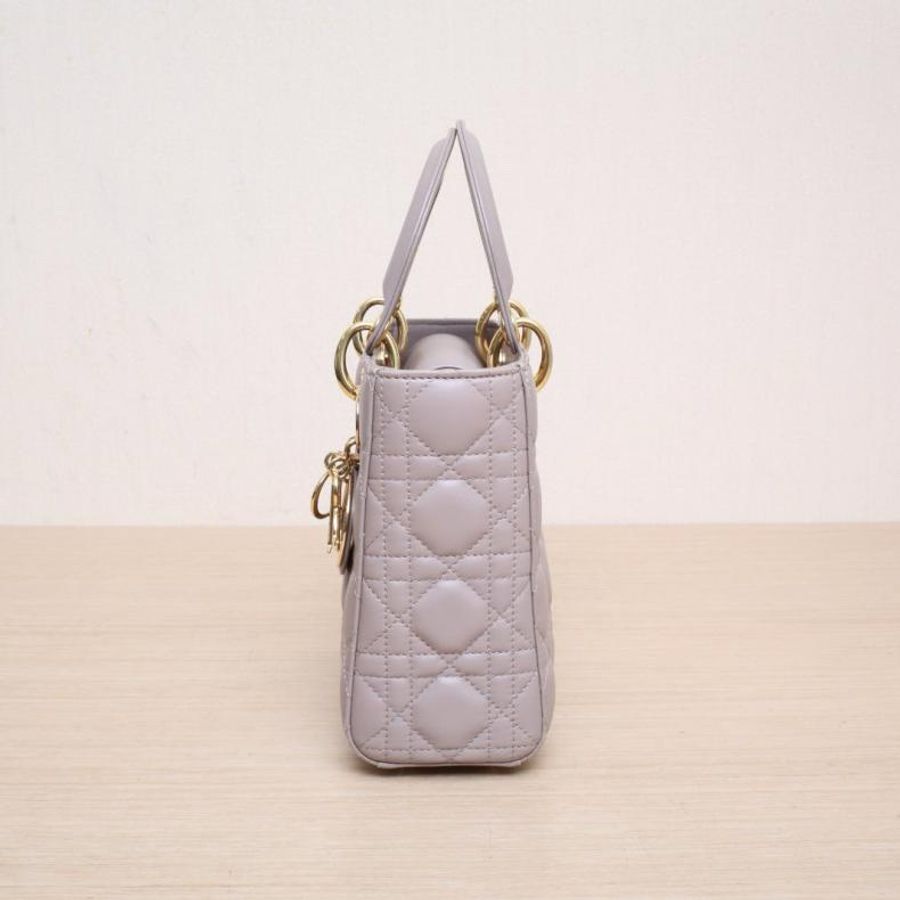DIOR(迪奧) Lady Dior 戴妃包 四格 淡粉色 金扣 2016-1