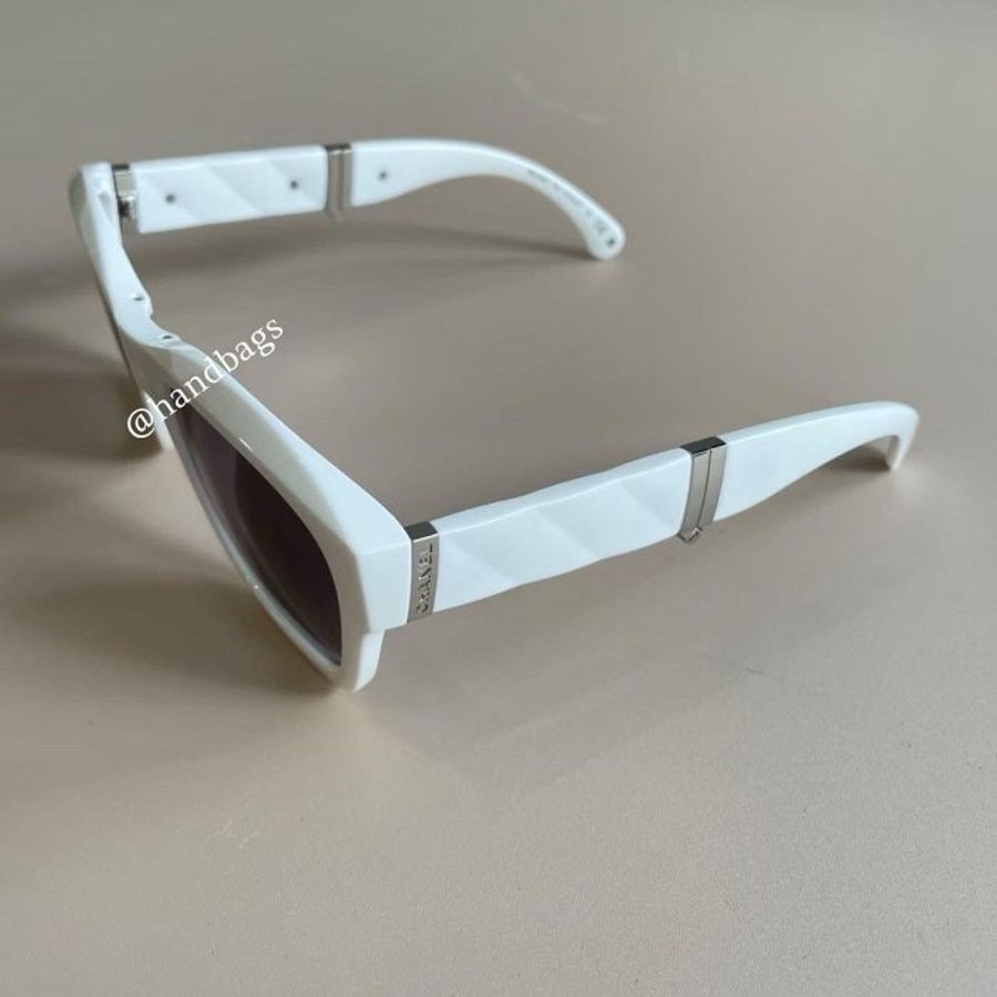 Chanel 白色折疊墨鏡 銀色水鑽 6055-B-4