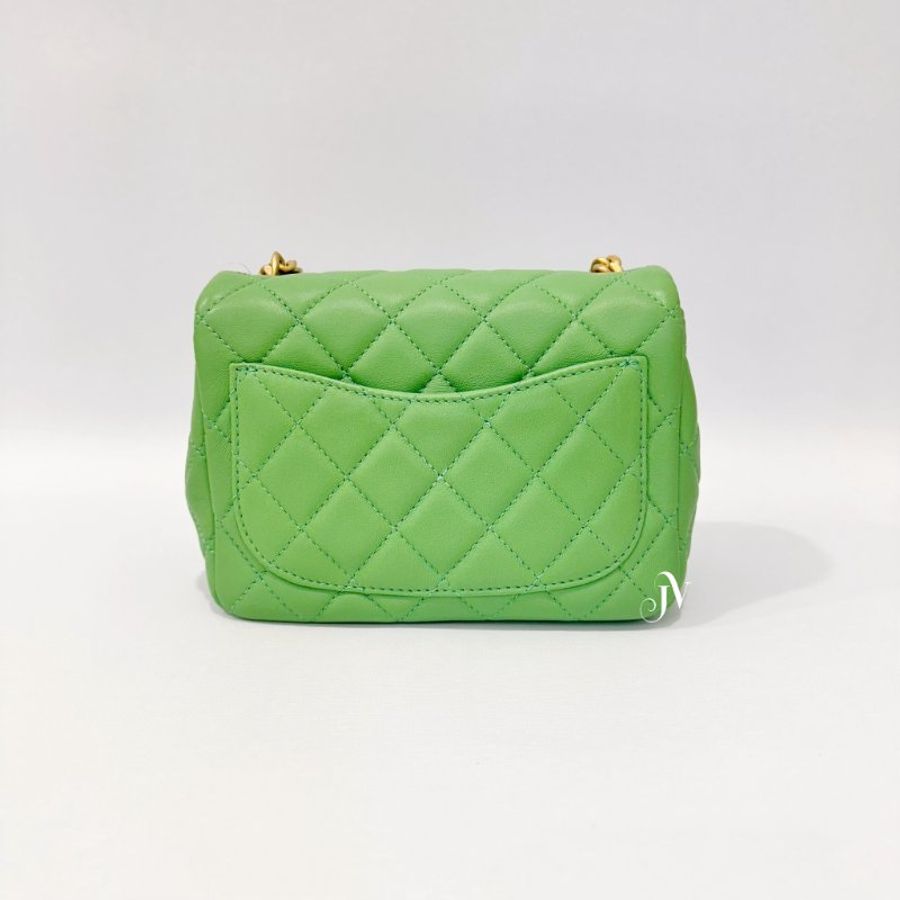 CHANEL 綠色羊皮金釦寶石鏈方胖子-5