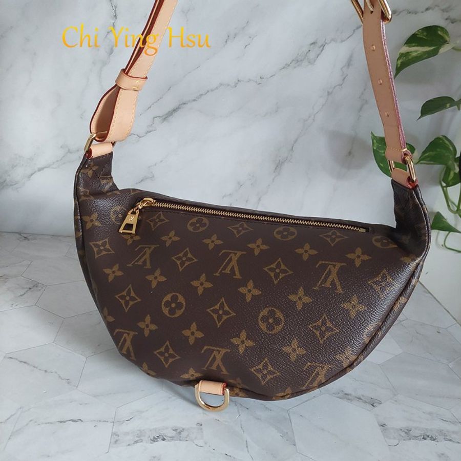 LV M43644 Bumbag🎀現品實拍 🎀 9.3成新Monogram老花字紋 腰包 斜背包 胸口包-24