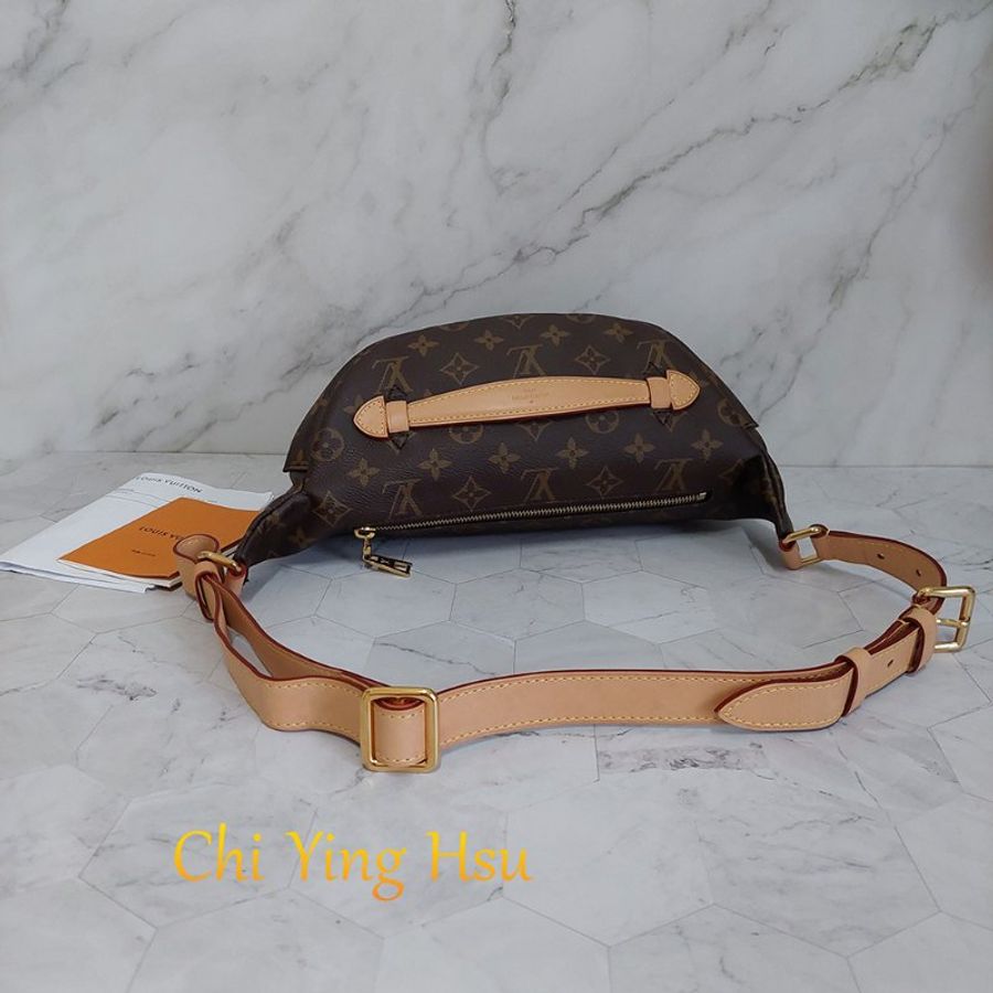 LV M43644 Bumbag🎀現品實拍 🎀 9.3成新Monogram老花字紋 腰包 斜背包 胸口包-31