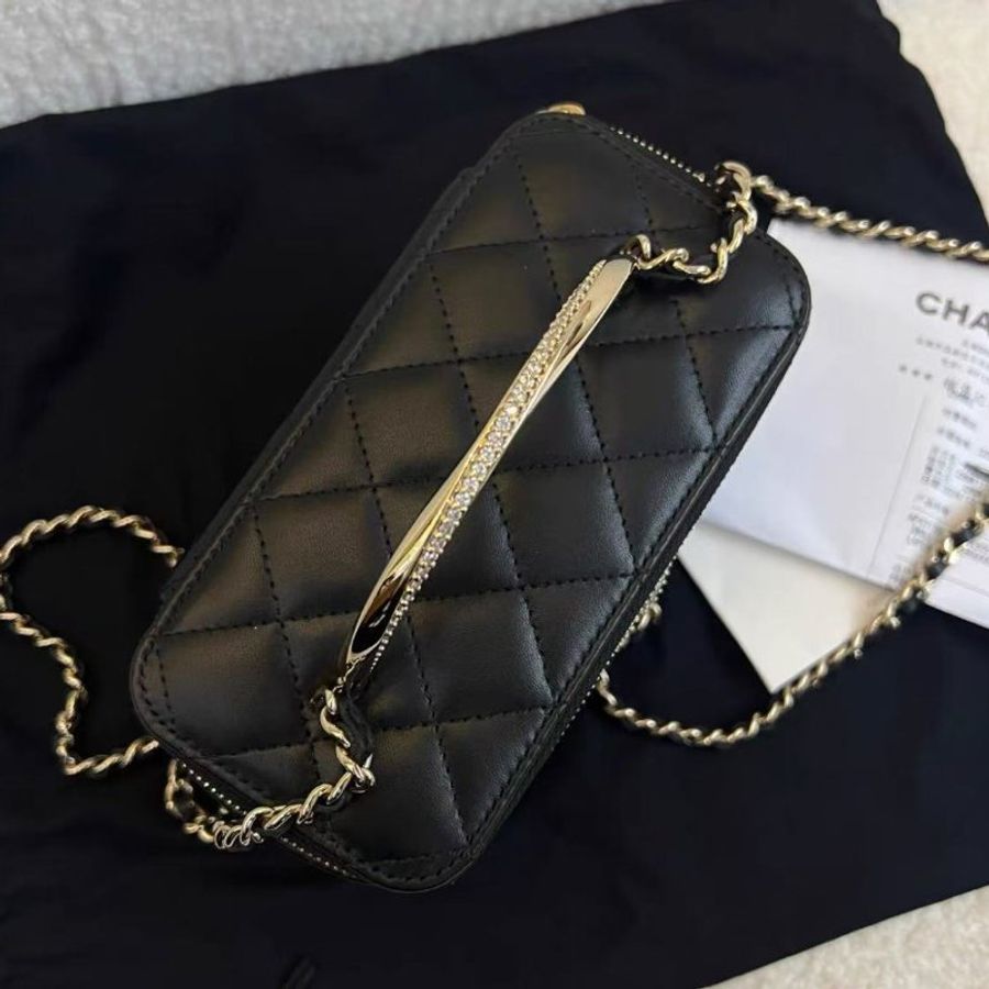 ✨Chanel 水鑽手柄化妝盒包 全新 配件塵袋-4