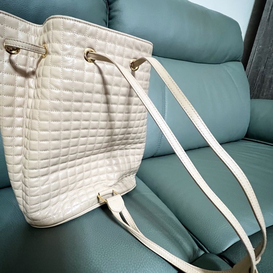 二手 CELINE C Charm 金屬logo壓印格紋水桶 後背包-8