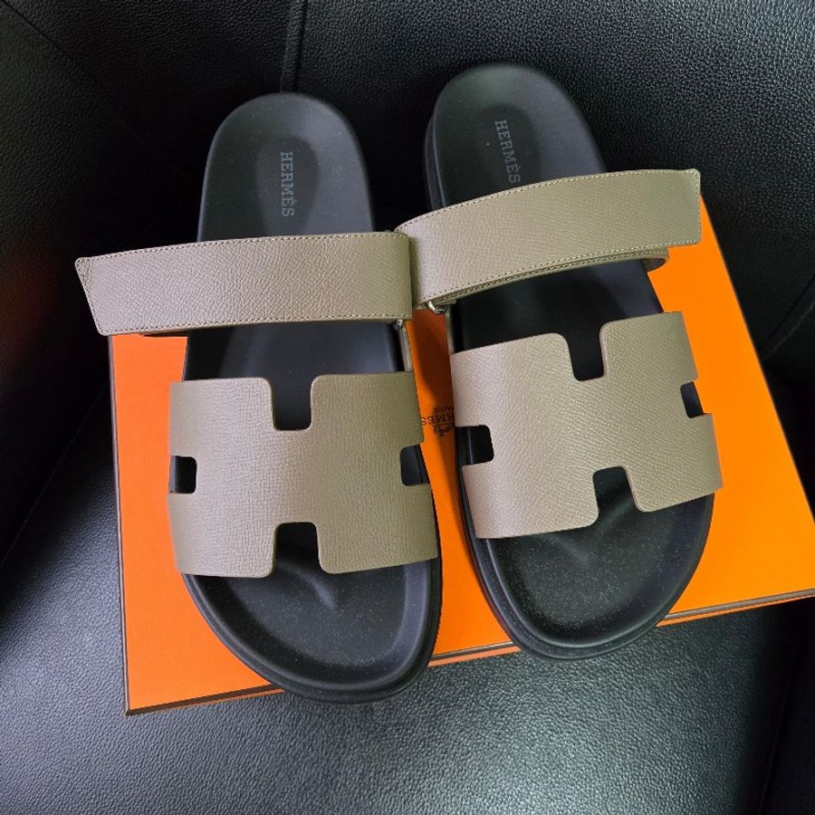 全新 HERMÈS 愛馬仕 Chypre涼鞋 Epsom 大象灰、樹皮色-1