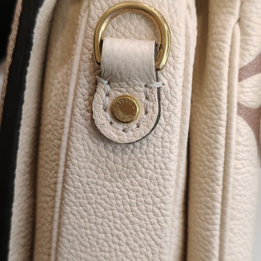 Louis Vuitton pochette Metis-16