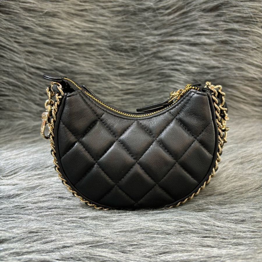 CHANEL AP3232 黑色羊皮 金鍊 肩背包彎月包牛角包半月包可頌包彎豆斜背包兩用包-4