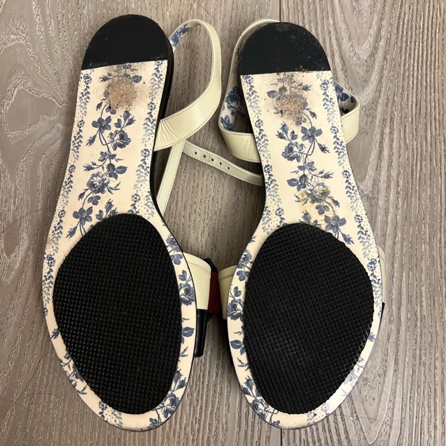 Gucci經典蝴蝶結款純皮涼鞋-9