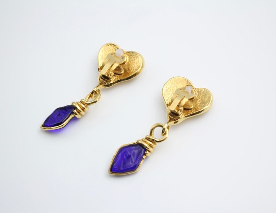 Chanel Vintage 95P Blue Gripoix & Gold Plated Heart Clip-on Earrings-1