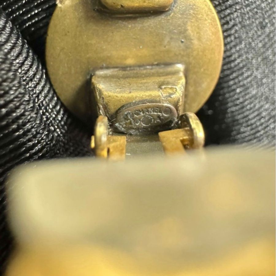 Chanel Vintage 00A琉璃紅色復古圓金環耳環-9