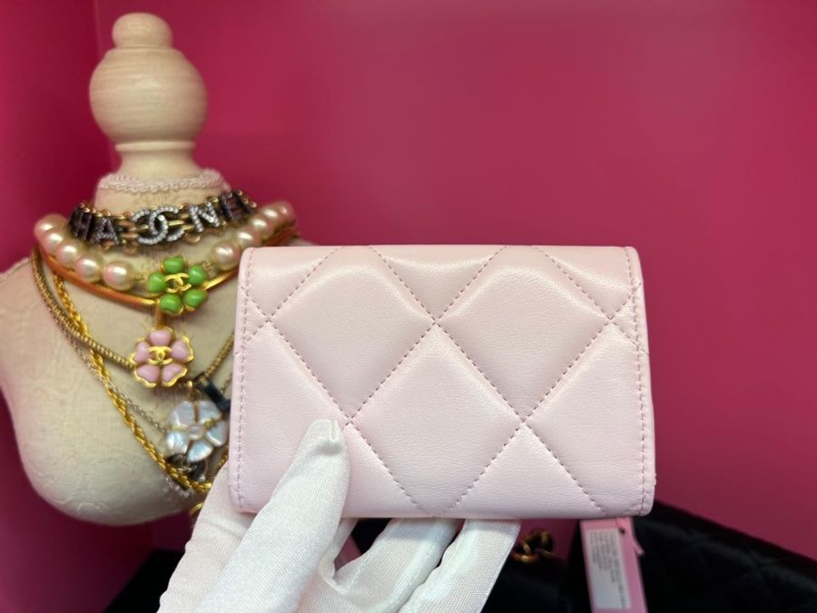 Chanel 19年皮革櫻花粉銀包卡套(Full set with copied receipt and card)-8
