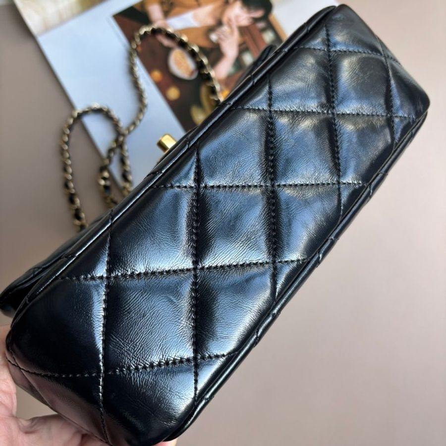 ::CHANEL:: AS5043黑色菱格亮牛皮金雙C金手提把斜背鏈包24-5