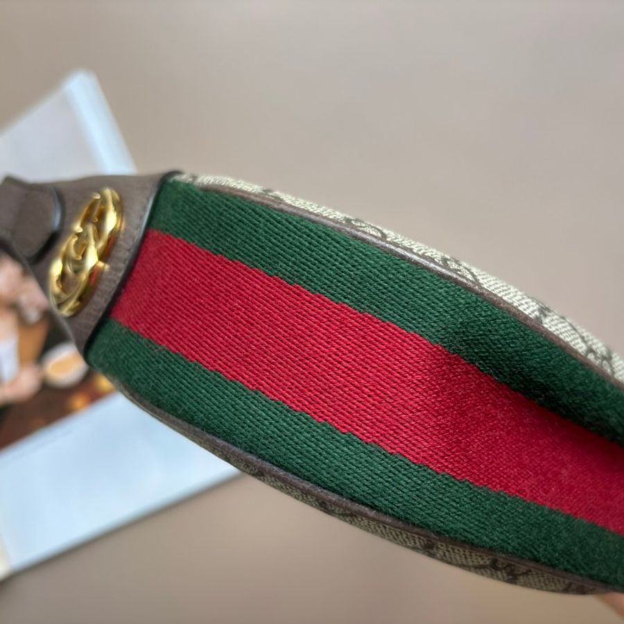 ::GUCCI:: 658551 Ophidia米色烏木色GG帆布紅綠織帶半月造形肩背腋下包(小)-8