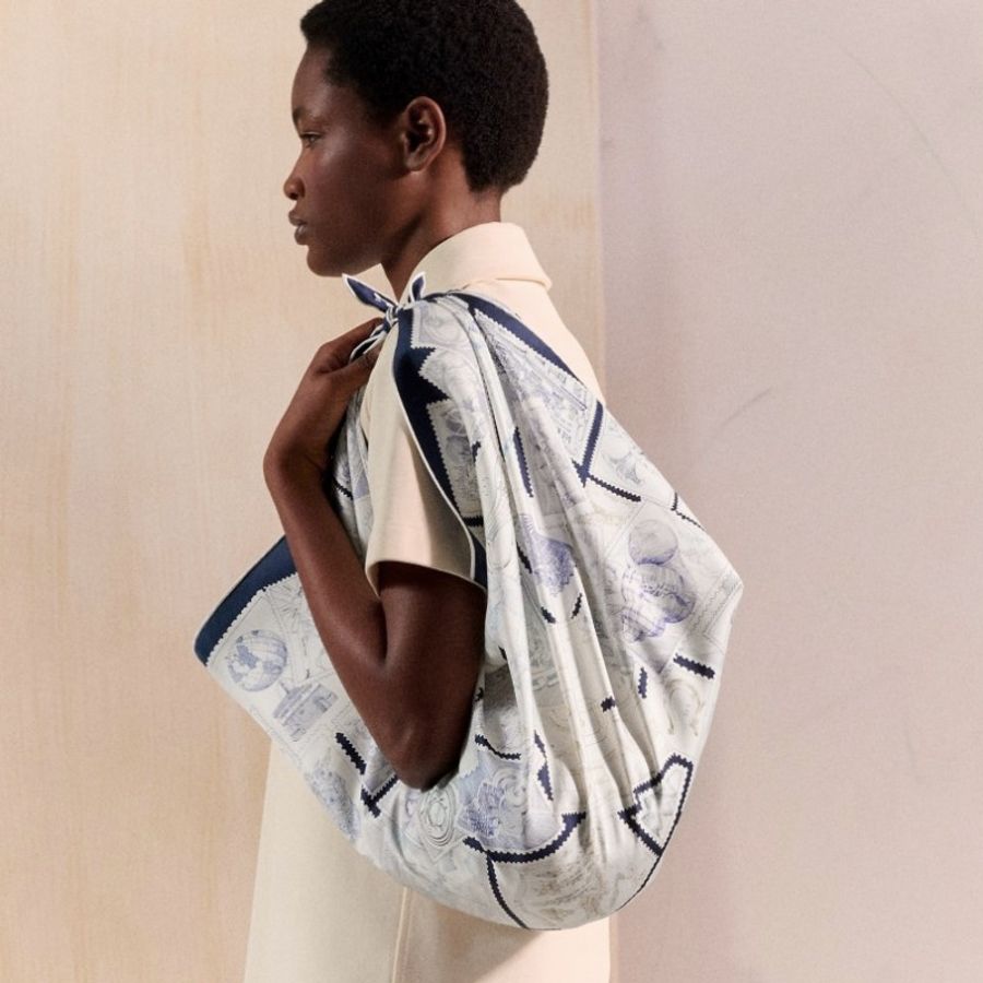 全新 HERMÈS 愛馬仕 Le Philateliste du Faubourg “福寶集郵者” 90方巾-7