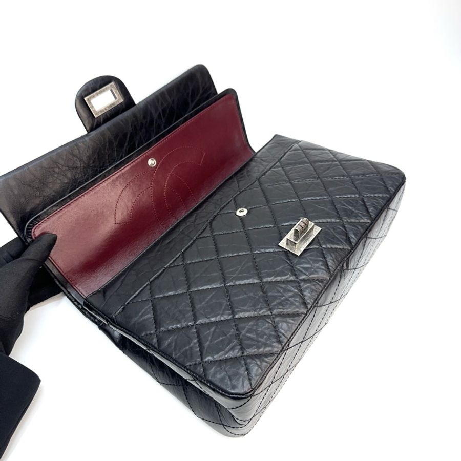 Chanel 黑色復刻牛皮霧銀釦Max 2.55肩斜包 AS37590-7