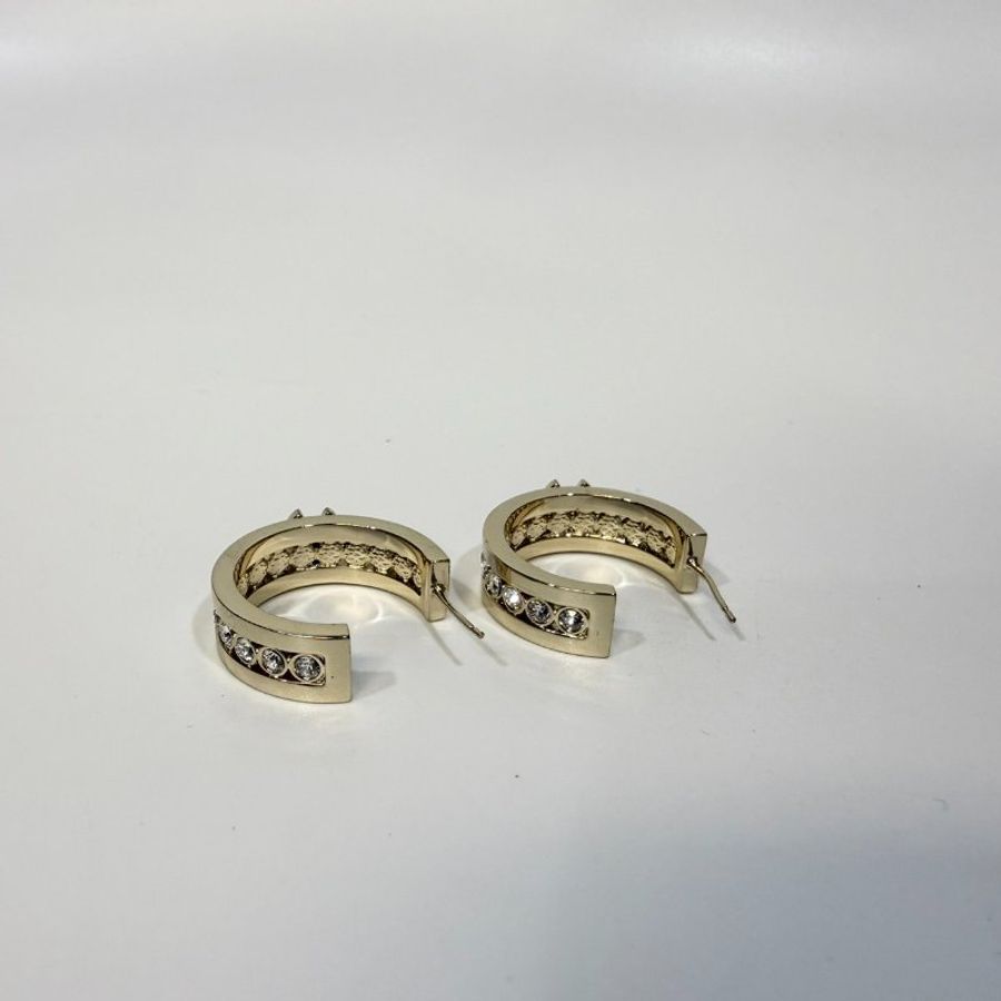 Chanel淡金半圓13顆水鑽雙C耳環-5