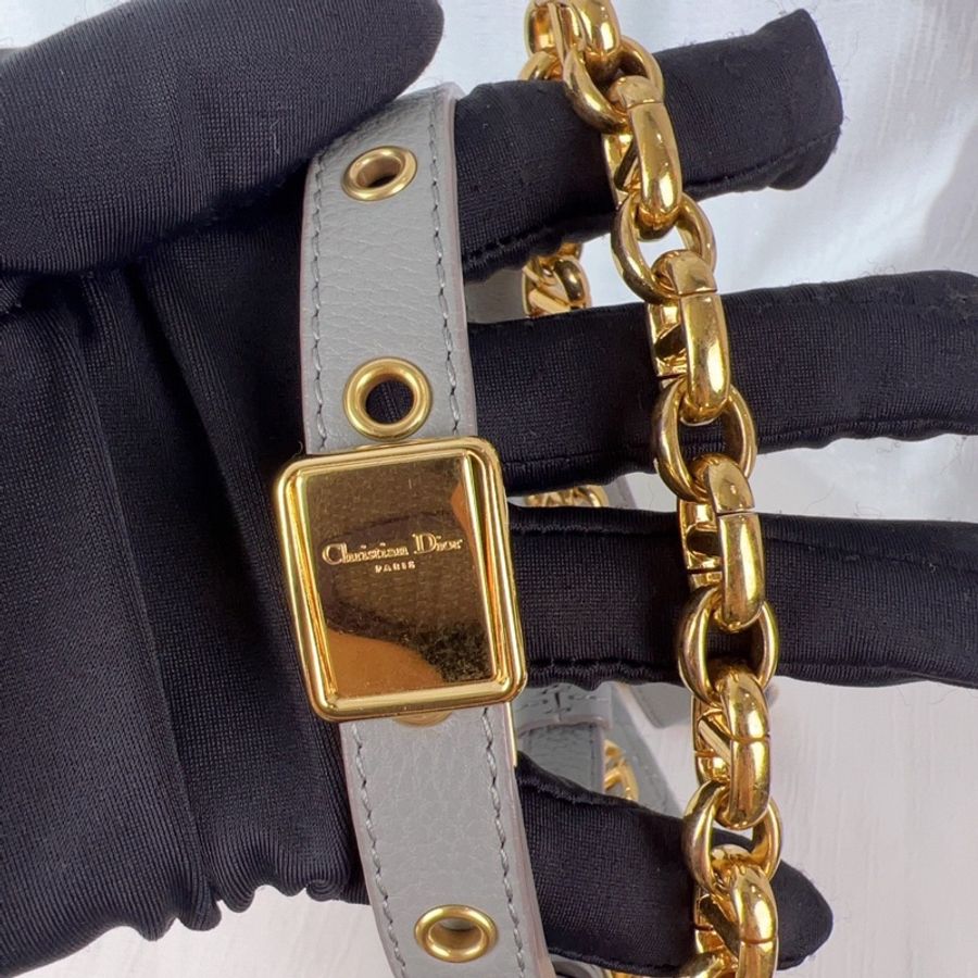 98新以上Dior 迪奧 Caro小號手袋 灰金經典配色 優雅又實用 可單肩可斜挎-9