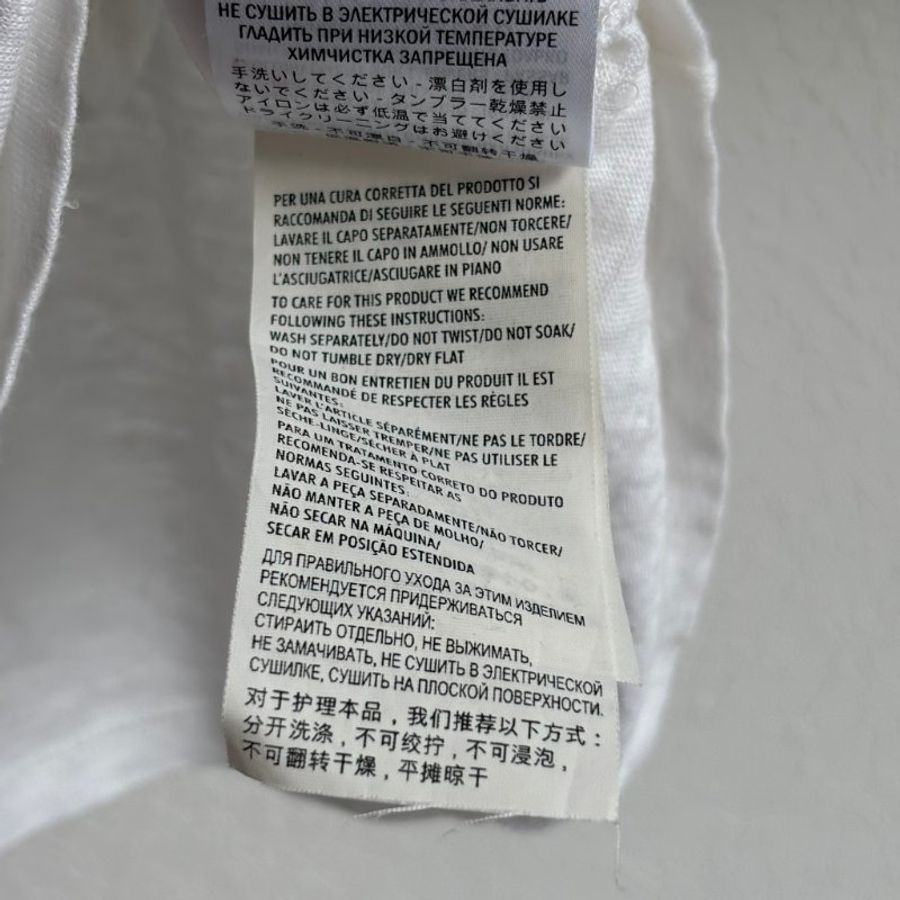 ::GUCCI:: 立體草莓圖樣刺繡 白色短袖上衣-15